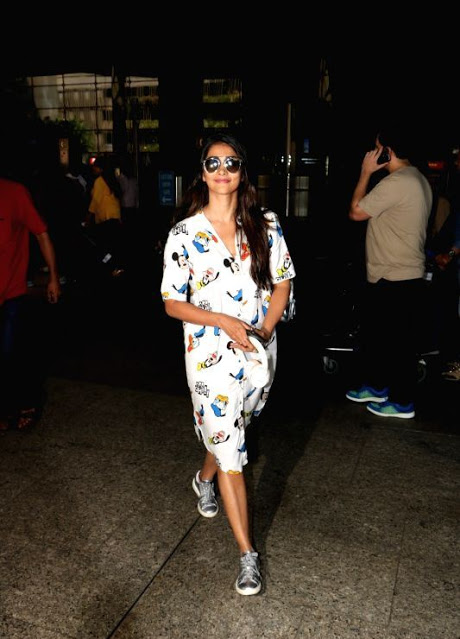 Actress Pooja Hegde Long Cross Legs Thighs In Mini White Top 104